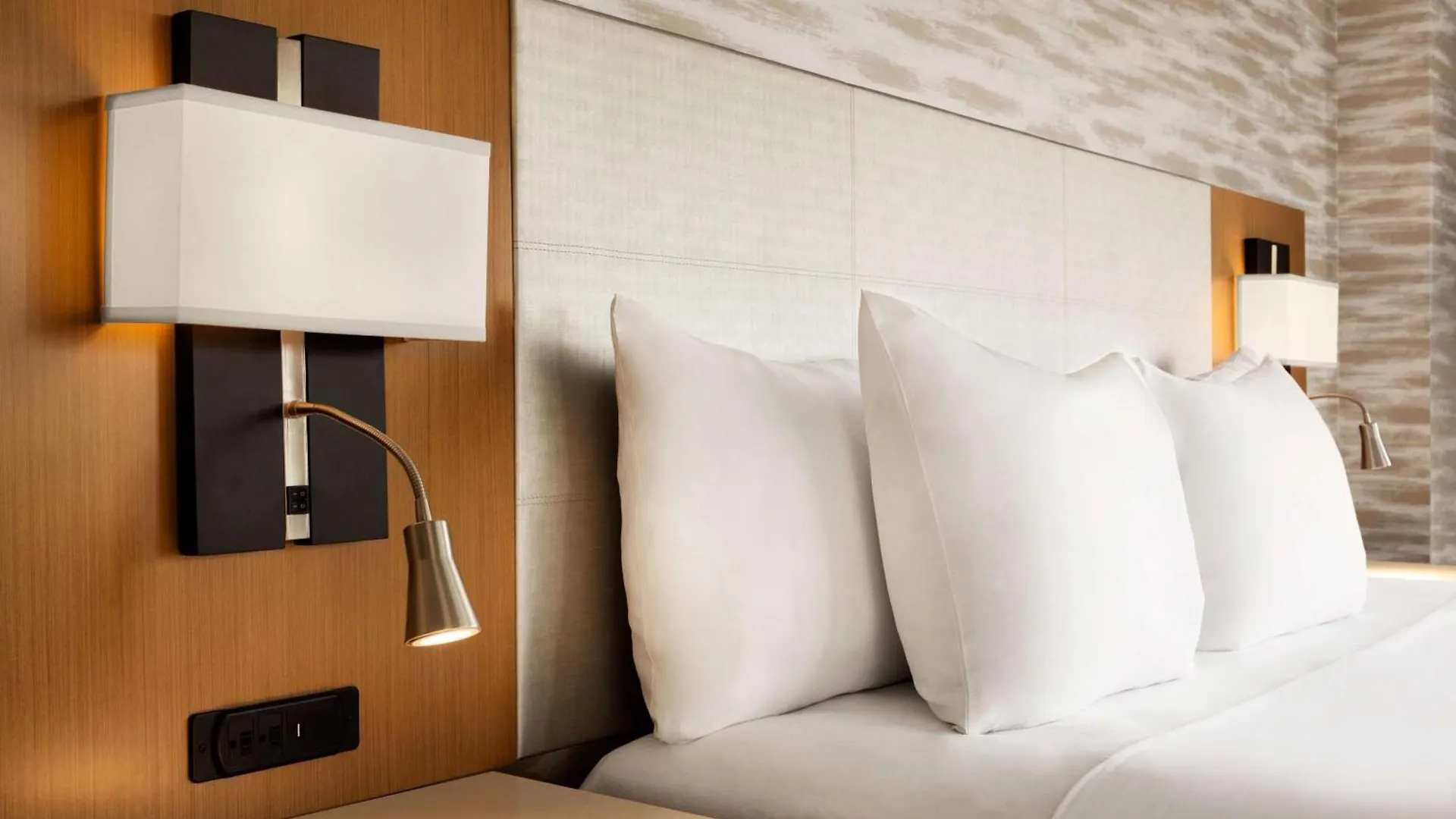 Park Plaza Gurgaon Hotel 4*,  India