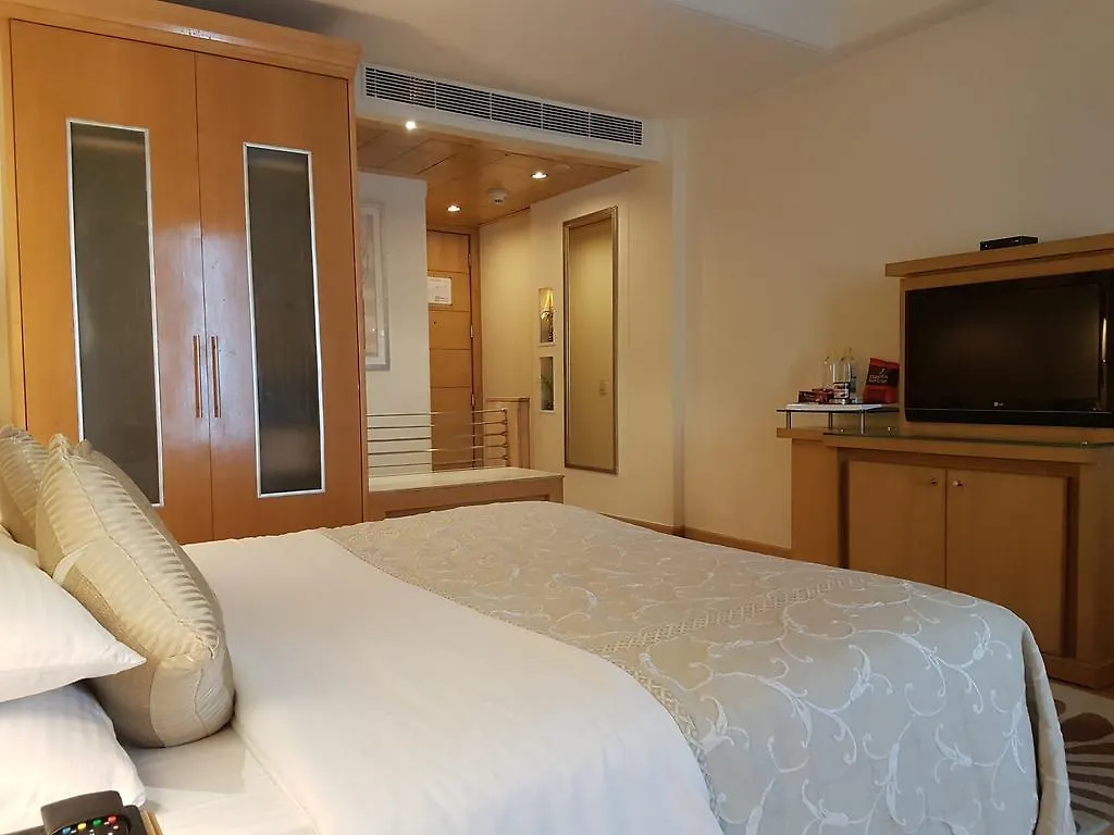 Park Plaza Gurgaon Hotel